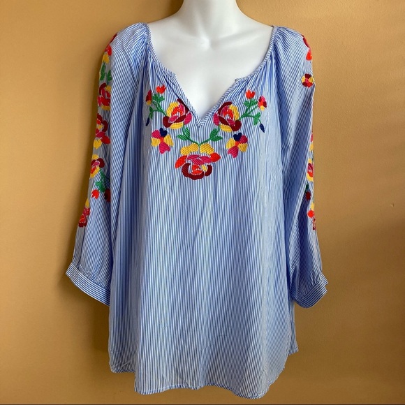 Artisan Ny Tops - Artisan NY 3/4 sleeve embroidered striped blouse Size L